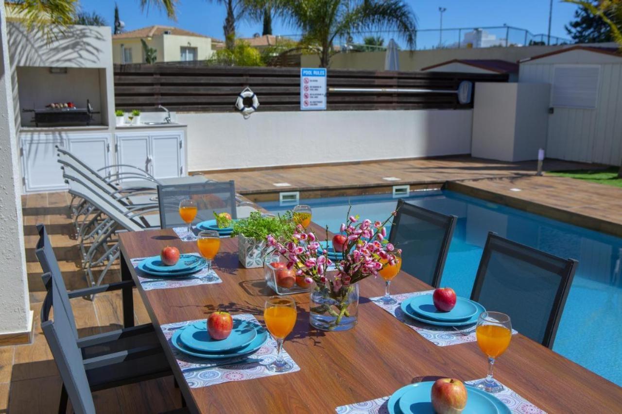 Tsokkos Family Villa - Pool Garden 2' Walk To Beach 普罗塔拉斯 外观 照片